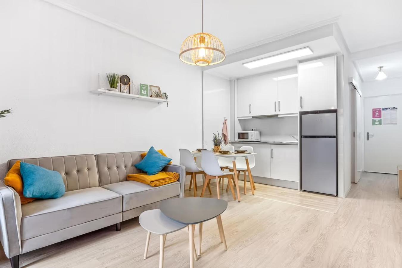 Apartamento Estefany A 100 M De Playa Torrevieja Kültér fotó
